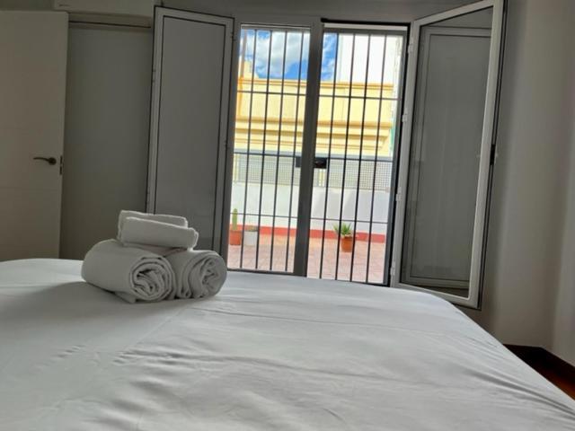 Ti2 Duplex Con Terraza Privada, 120 Metros De La Catedral Leilighet Sevilla Eksteriør bilde