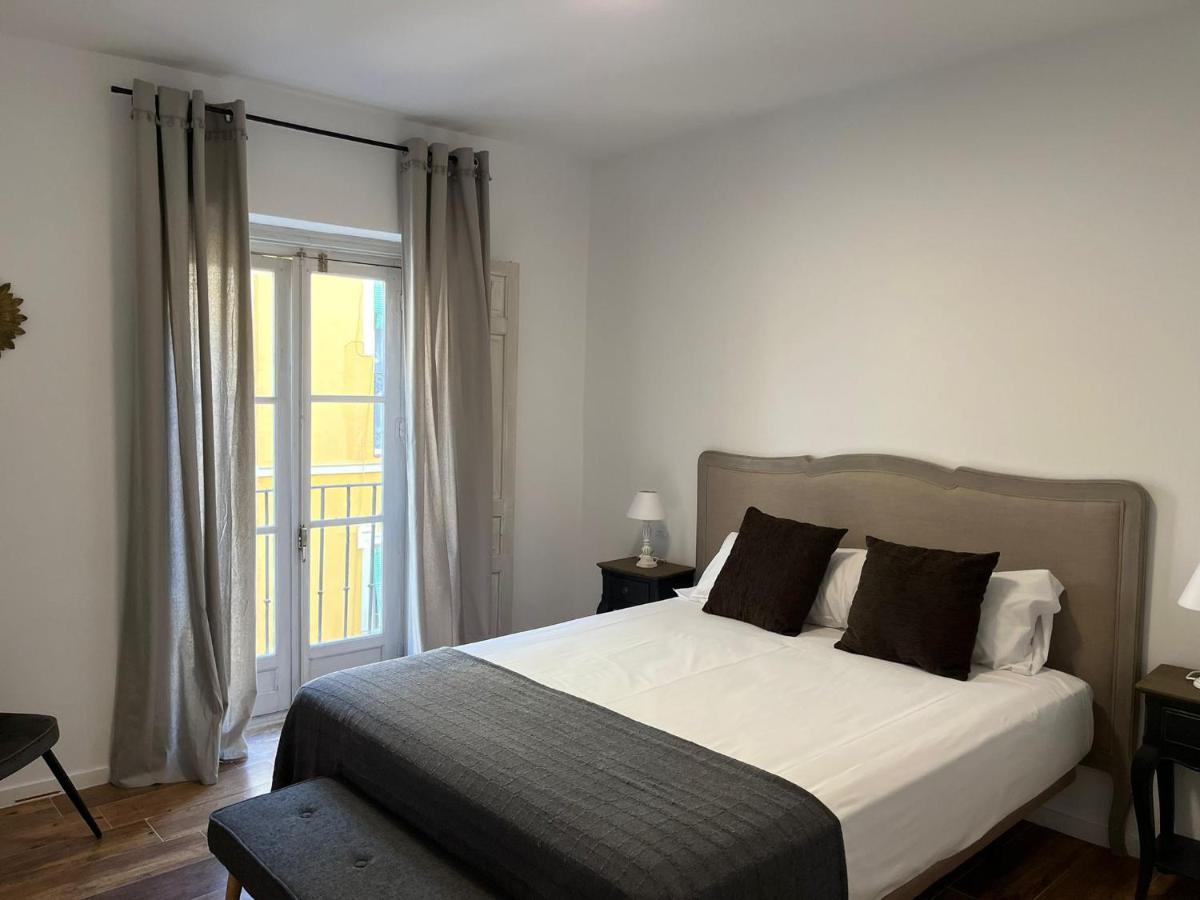 Ti2 Duplex Con Terraza Privada, 120 Metros De La Catedral Leilighet Sevilla Eksteriør bilde
