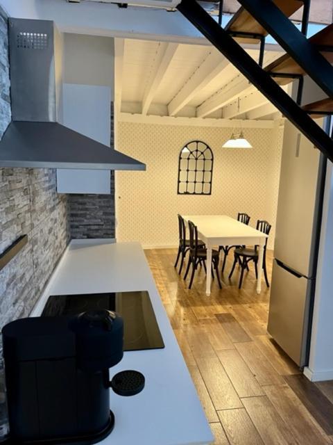 Ti2 Duplex Con Terraza Privada, 120 Metros De La Catedral Leilighet Sevilla Eksteriør bilde